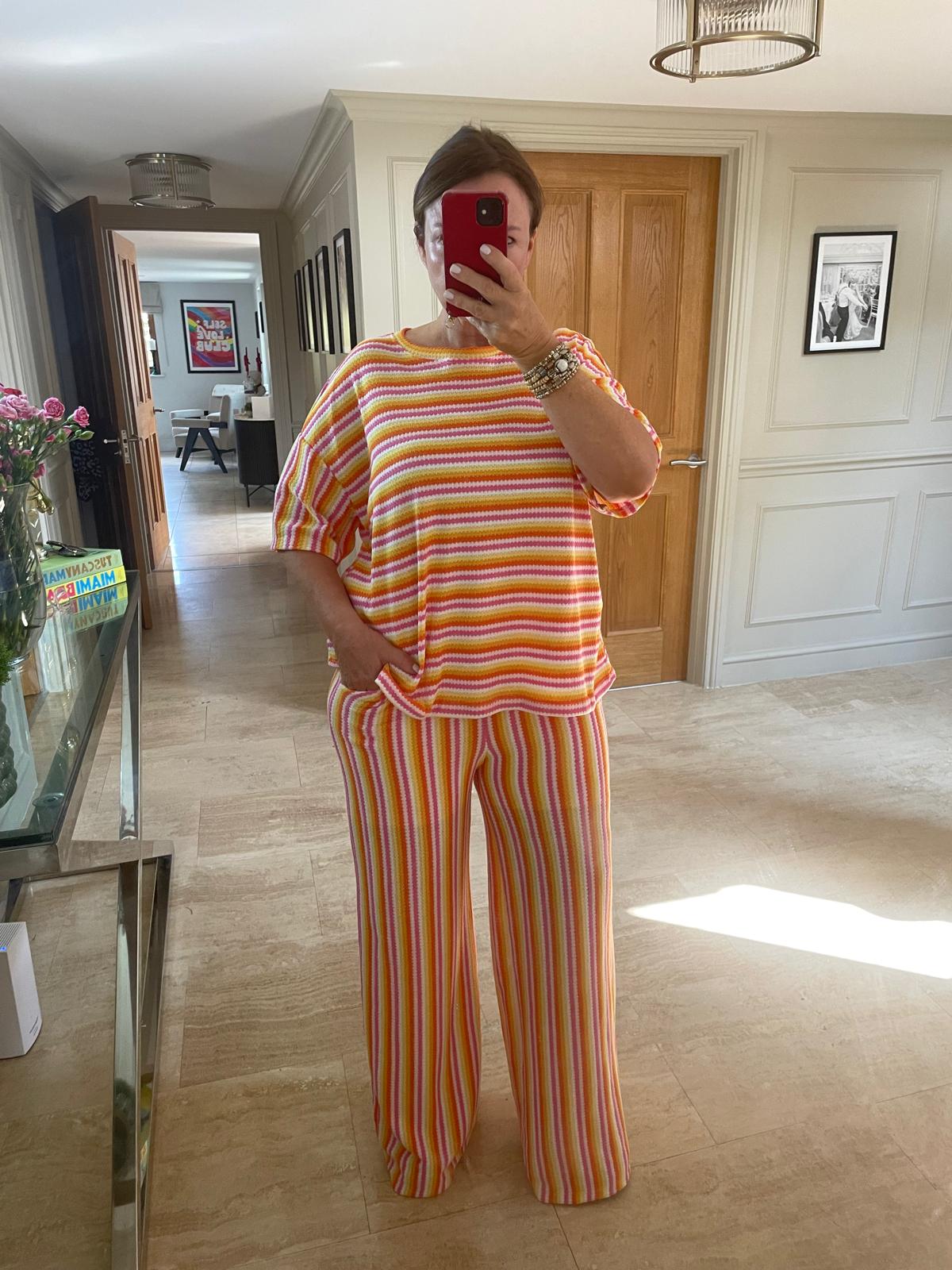 LOUNGEWEAR