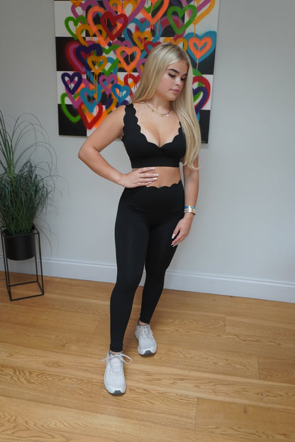 Scallop Gym Set- Black