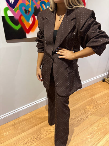 Oversized Diamond Suit