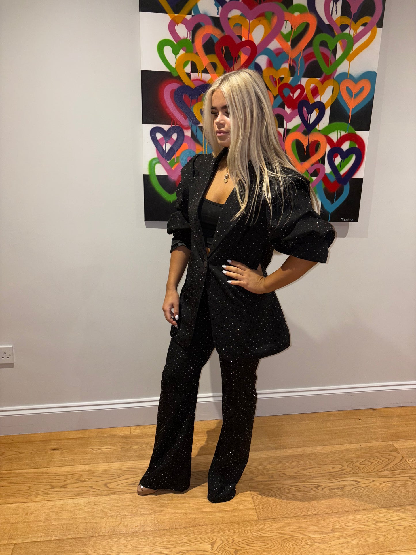 Oversized Diamond Suit